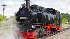 steam-locomotive-1342264